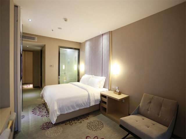 ラヴァンド ホテル GZ ホワンプー アベニュー ブランチ (麗枫酒店 广州天河公园员村地铁站店)