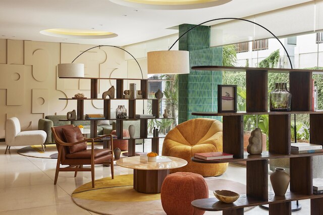 クレオ スミニャック, パート オブ ジョイ ド ヴィーヴル by Hyatt