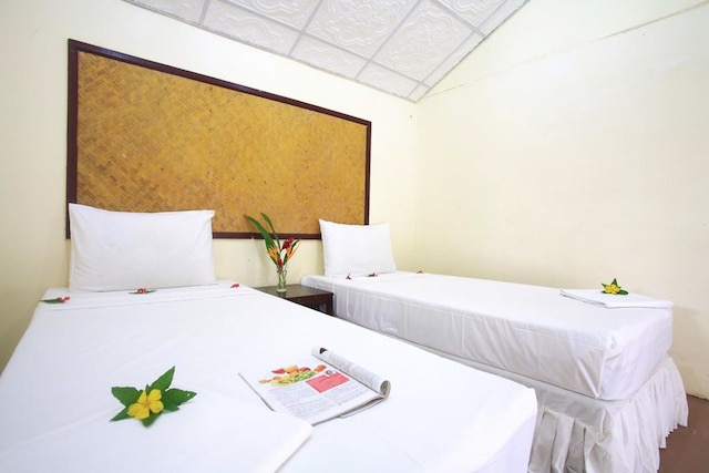 コ ムック ラバーツリー バンガロー