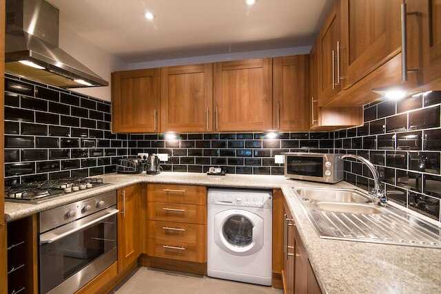 ブルーストーン アパートメンツ - ディズベリー