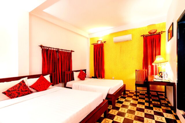 ヴィラ ワト ダムナク