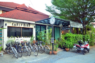 アーリー バード ホステル アユタヤ