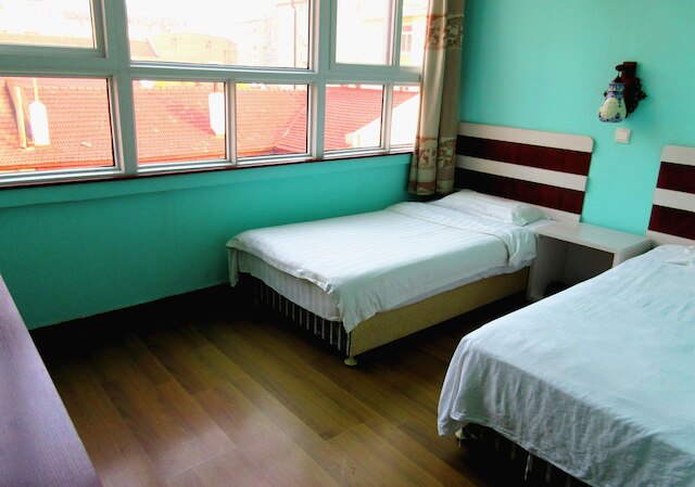 25 フォー シーズンズ ユース ホステル (青島 25 度四季青年旅舍)