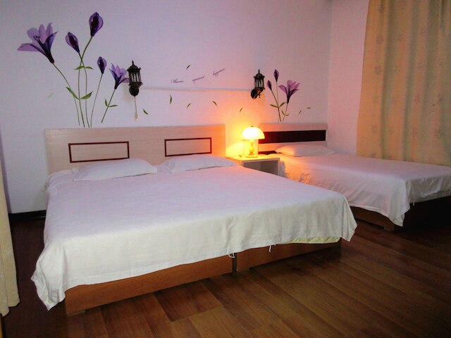 25 フォー シーズンズ ユース ホステル (青島 25 度四季青年旅舍)