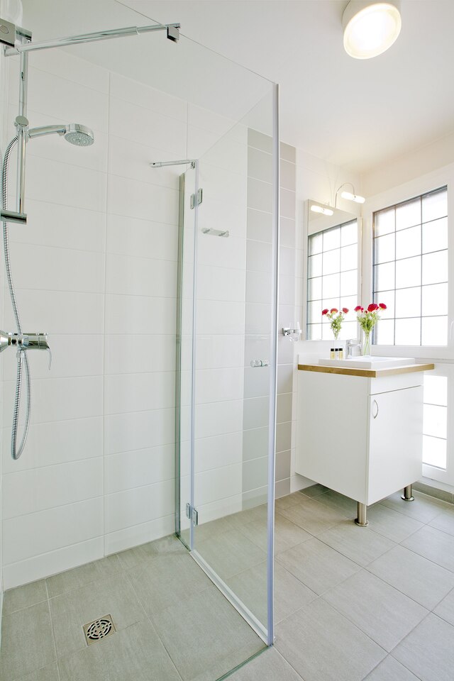 レジドーム パリ ガール ドゥ リヨン - ジャクリーヌ ドゥ ロミリ