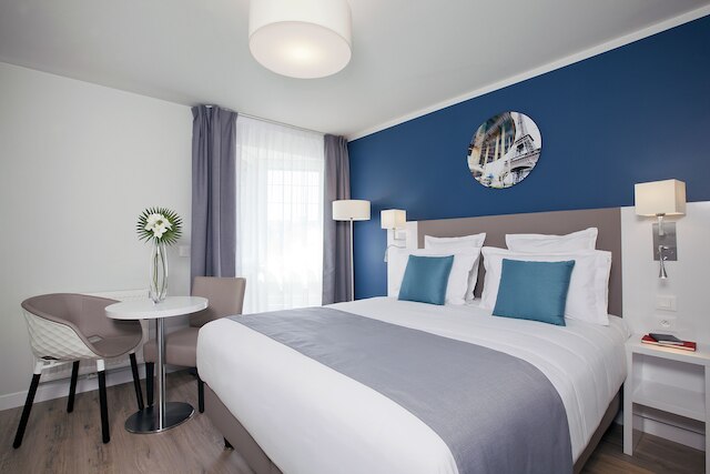 レジドーム パリ ガール ドゥ リヨン - ジャクリーヌ ドゥ ロミリ