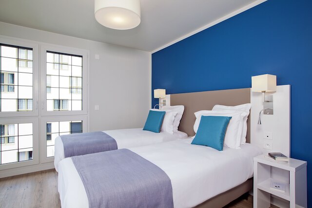 レジドーム パリ ガール ドゥ リヨン - ジャクリーヌ ドゥ ロミリ