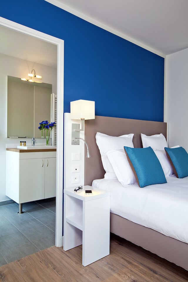 レジドーム パリ ガール ドゥ リヨン - ジャクリーヌ ドゥ ロミリ