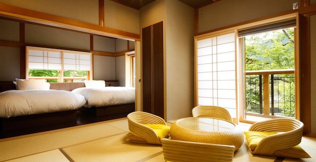 湯山荘 阿讃琴南