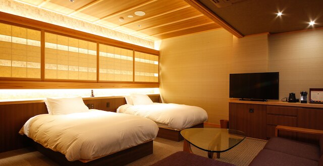 湯山荘 阿讃琴南