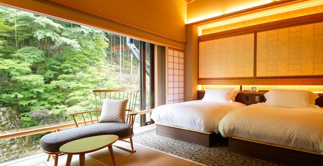 湯山荘 阿讃琴南