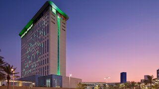 ホリデイ イン & スイーツ ドバイ フェスティバル シティ by IHG