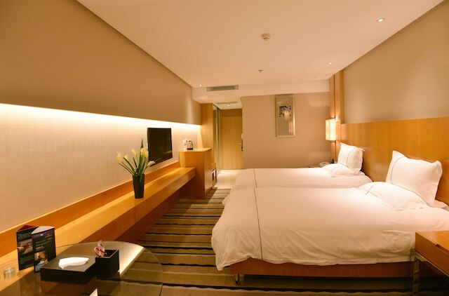 青島ウーシェングアン ホリデイ ホテル (武胜关度假酒店)