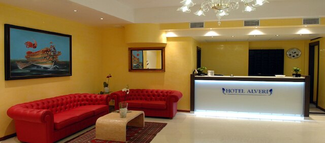 ホテル アルヴェリ