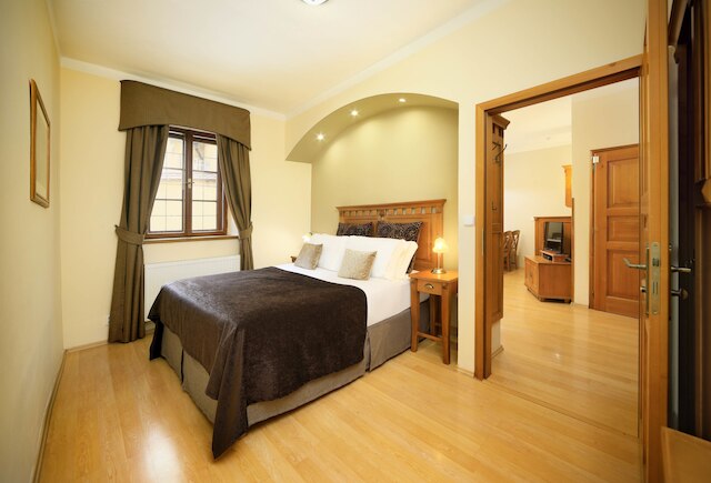 カステル ビュー アパートメンツ