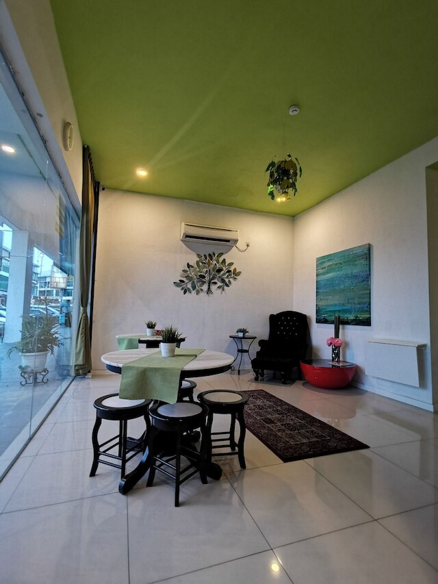 オリーブ ホテル