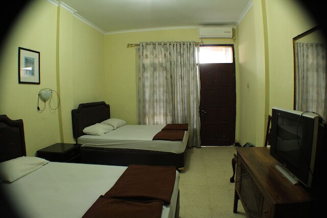 アナンダ ホテル