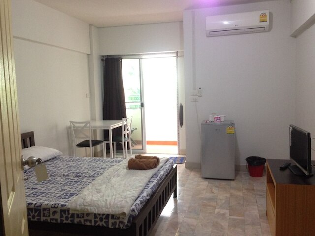 ヤオワマル アパートメント