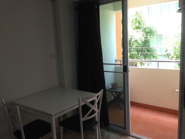 ヤオワマル アパートメント