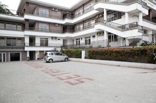 レッドドアーズ プラス ニア スカジャデ 2