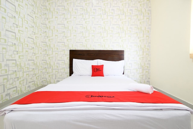 レッドドアーズ アット スワカルヤ カリウラン