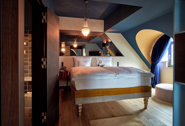 25 アワーズ ホテル ザ ロイヤル ババリアン