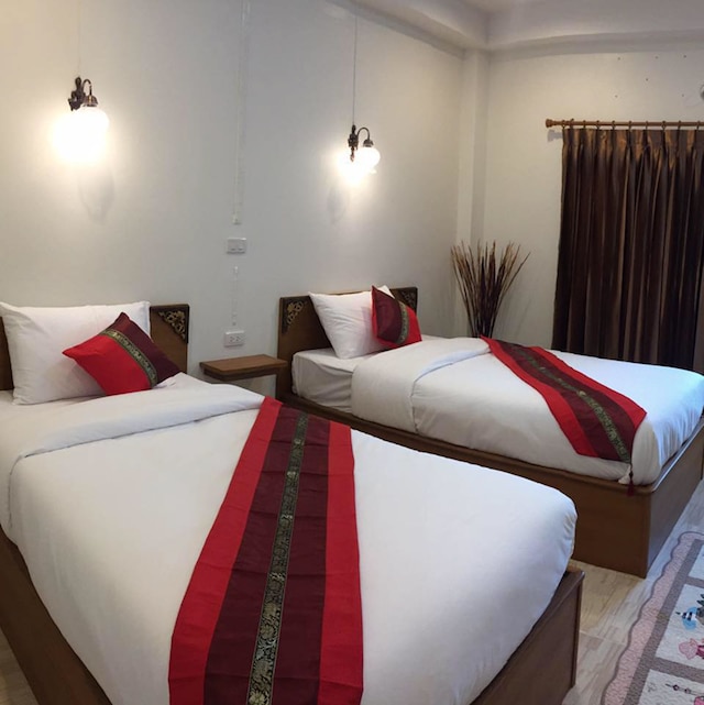 メーソート シリ ホテル