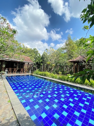 ジョグロ マンダパ ブティック ホテル & レスト