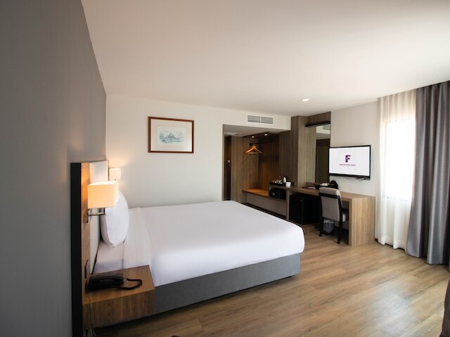 フォーチュン ビュー コン ホテル ナコーン フノム