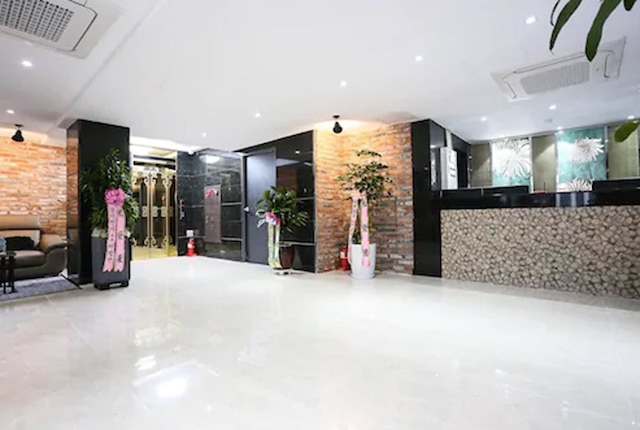 ホテル リーダーズ