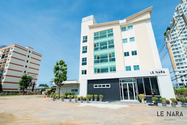 ル ナラ レジデンス