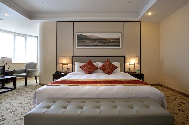 広州シーマンズ クラブ (广州海员俱乐部)