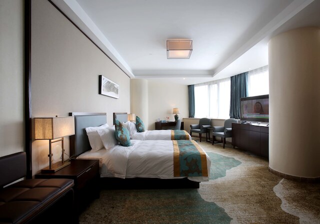 広州シーマンズ クラブ (广州海员俱乐部)