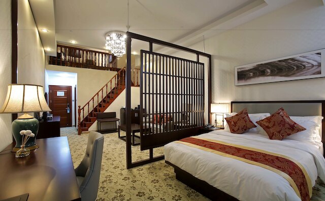 広州シーマンズ クラブ (广州海员俱乐部)