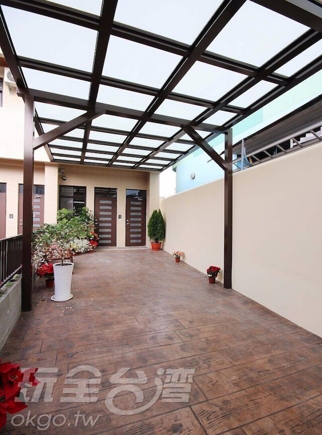 ウォー ハウス (窩民宿)