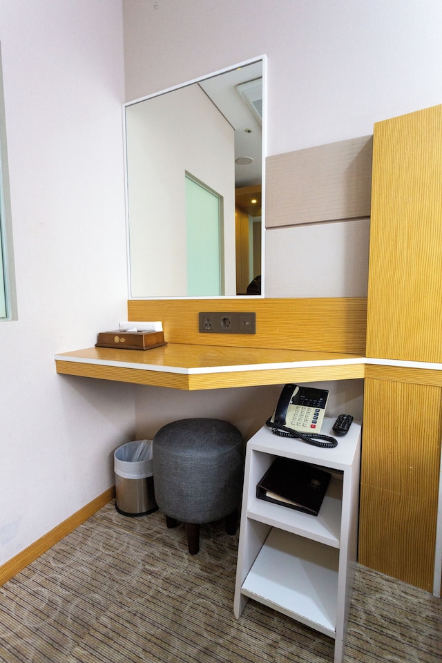 ザ リーセンツ トンデムン ホテル