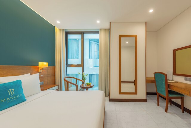 マンディラ ビーチ ホテル ダナン