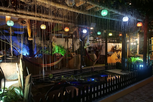 ブルスカンプ イン - アダルト オンリー