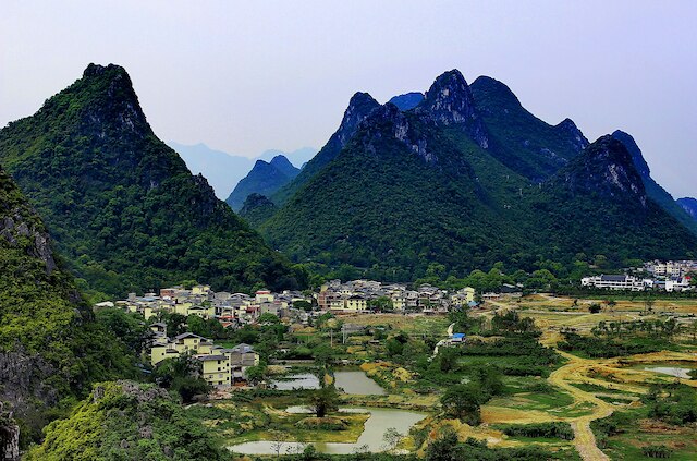 シークレット コートヤード リゾート ホテル (桂林隐源居庭院度假酒店)