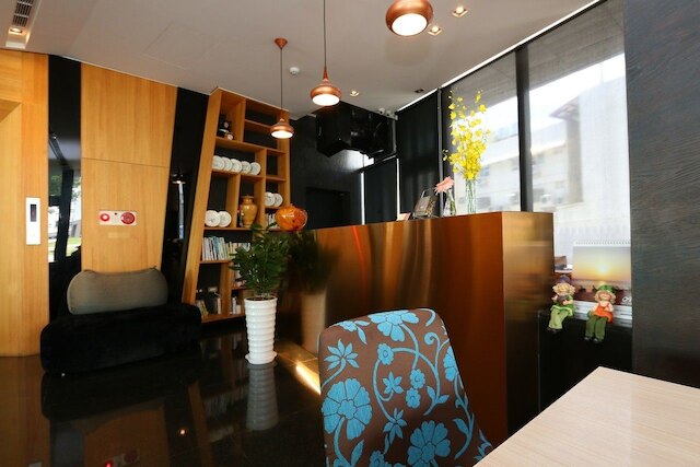 スモーキング ロック リゾート (冒煙的石頭溫泉度假旅館)