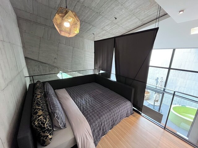 スモーキング ロック リゾート (冒煙的石頭溫泉度假旅館)