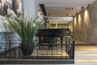 コレシュ ホテル