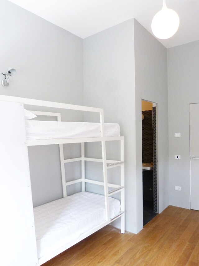 バビラ ホステル& ビストロ