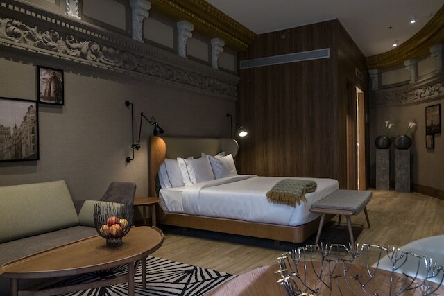 シルクロ グラン ヴア オートグラフ コレクション - アダルト オンリー