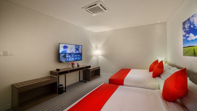 リッカートン カプセル ホテル