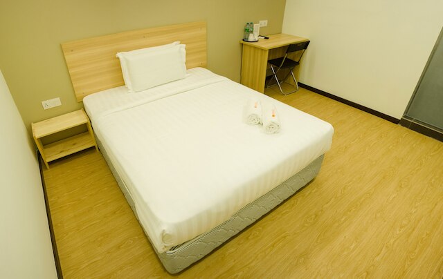 オレンジ ホテルズ スリ ぺタリン