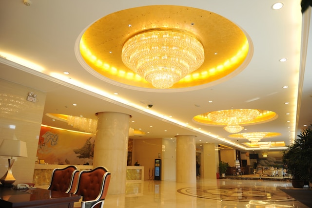 武漢センタイ ジョンヤン ホテル (武汉森泰中洋酒店)