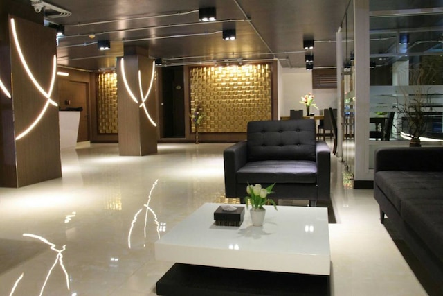 リーラワディー レゾテル ラミントラ 23