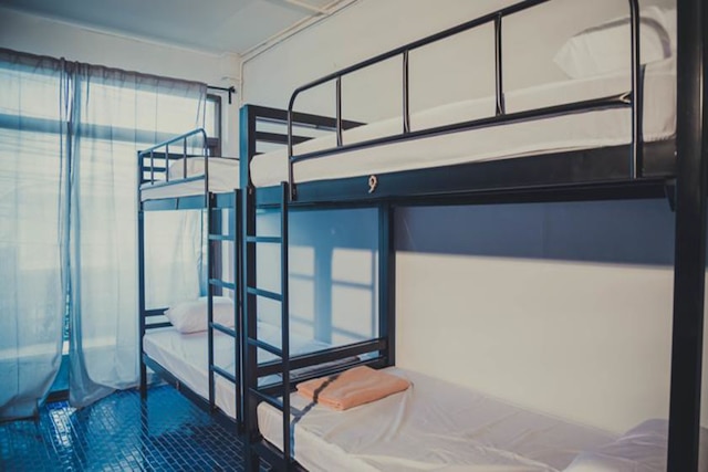 スピニング ベア ホステル