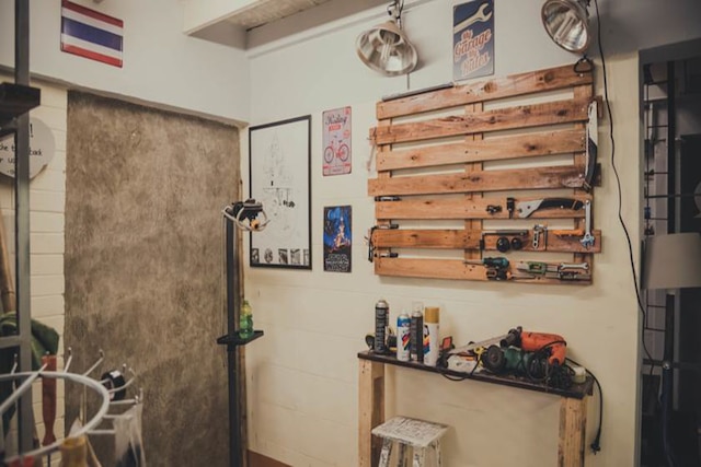 スピニング ベア ホステル